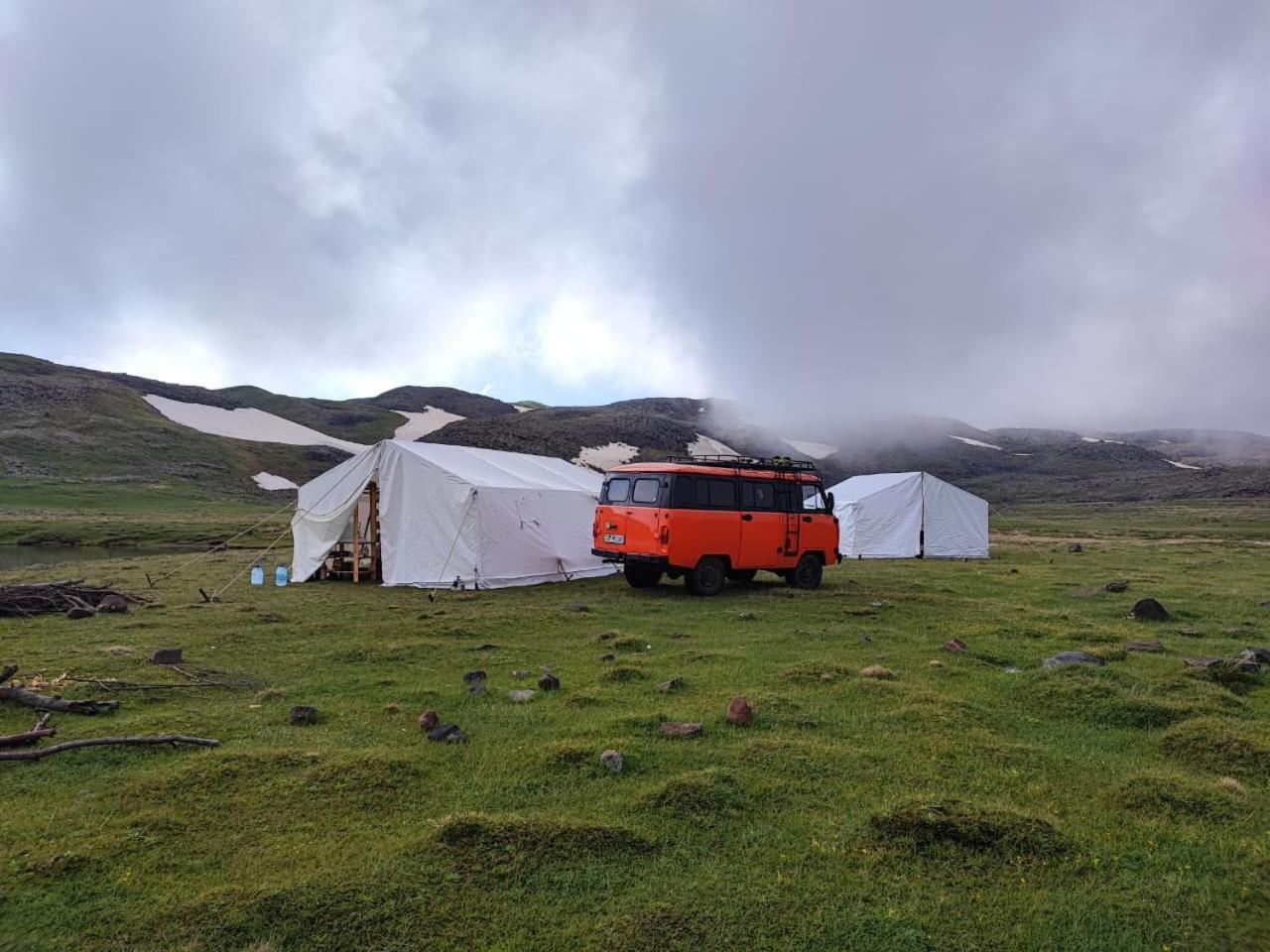 Highland Hostel Erivan Exterior foto