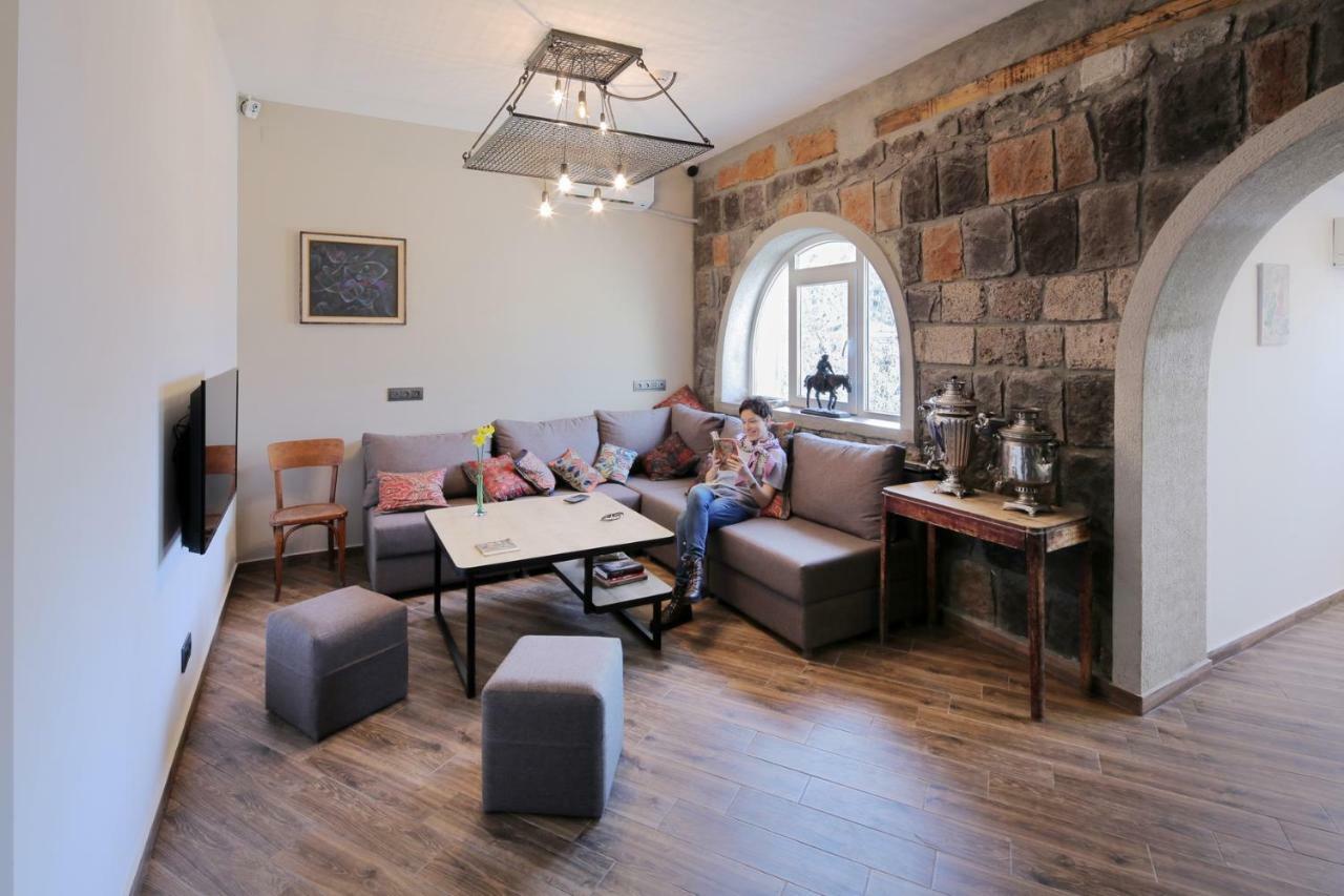 Highland Hostel Erivan Exterior foto
